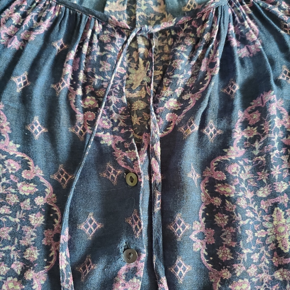 Lucky Brand top - Picture 7 of 7